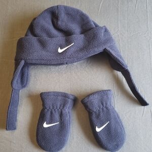 Nike infants winter hat set
